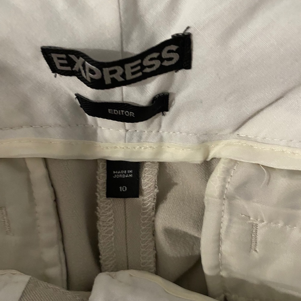 Light khaki, Capri trousers